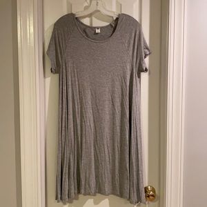 Classic old navy grey t shirt dress. Great condition.